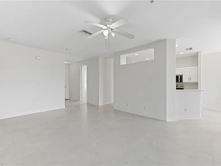800 Carrick Bend Cir — Photo 5