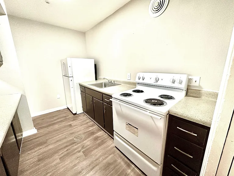 5665 McClelland Dr — Photo 11