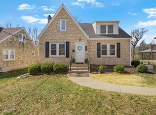 1814 Green Berry Rd, Jefferson City, MO 65101