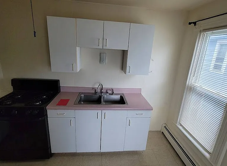164 Cottage St #2 — Photo 3