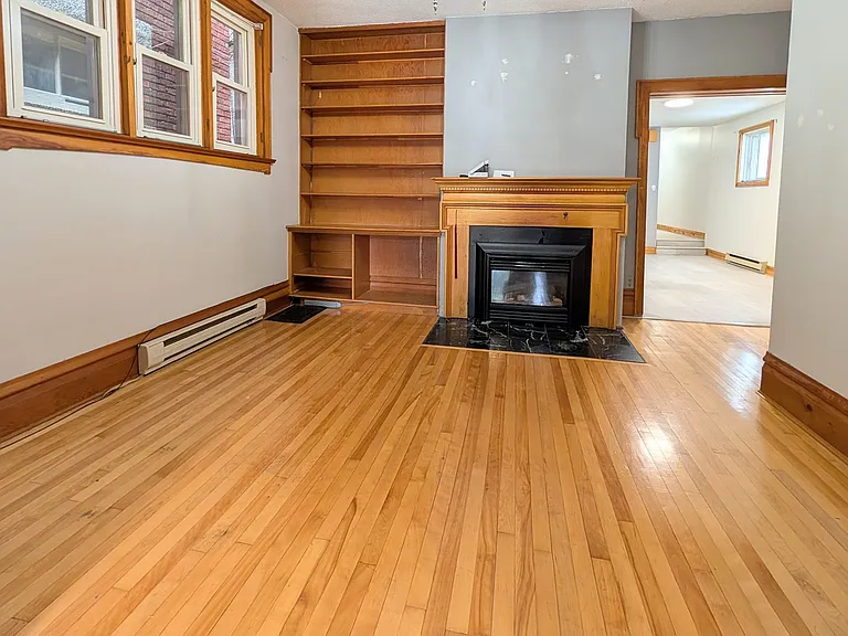 44 Spadina Ave #1 — Photo 7