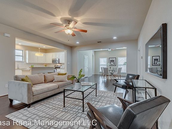 4th image of 2536 University Dr #2536