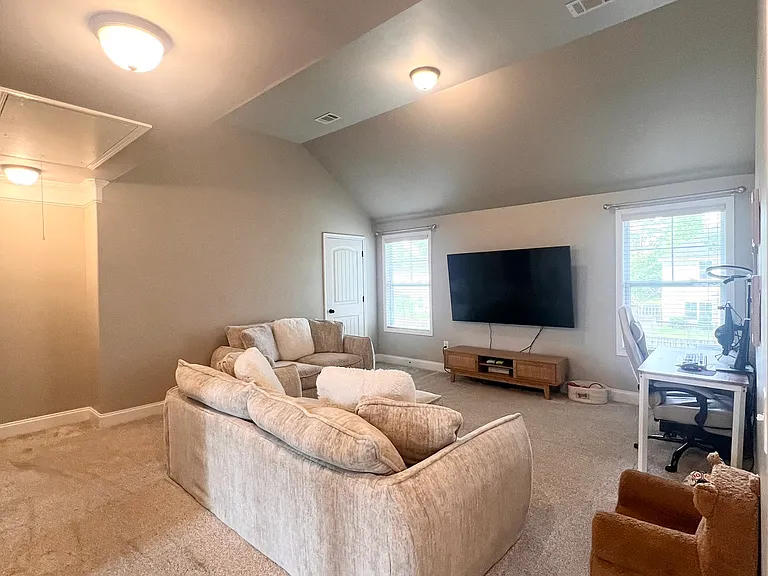 230 Misty Valley Ln — Photo 20