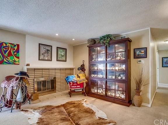 5th image of 6661 Stanford Ave