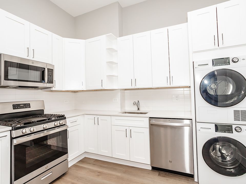 1st image of 805 N Wabash Ave APT 4W