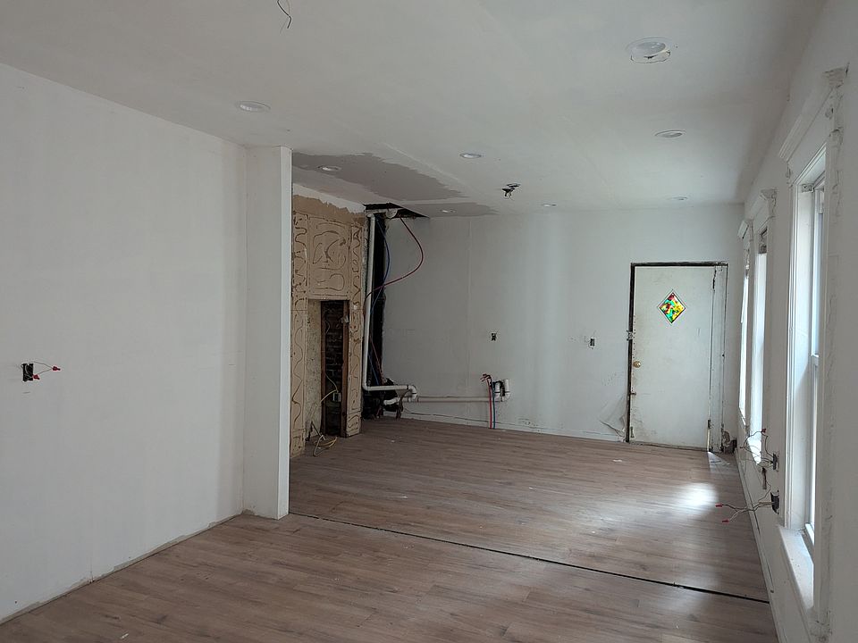 1st image of 119-121 Wyoming St #11589609