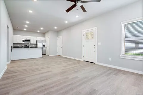 264 N Hunter St #1 — Photo 13