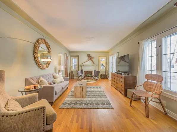 628 S Summit St #Id1061613p, Appleton, WI 54914