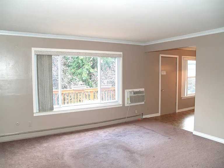 4206 Packard St #6 — Photo 3