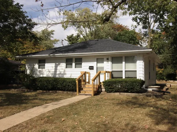 800 Bryan St, Normal, IL 61761