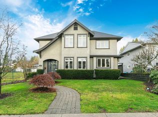 518 E 16th St, North Vancouver, BC V7L 2T6