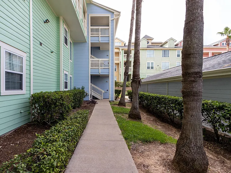7000 Seawall Blvd #114 — Photo 21