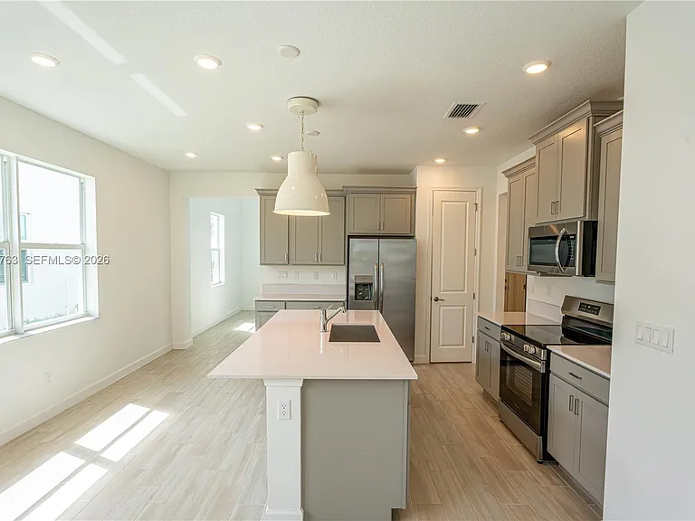 3506 Harborside Ave — Photo 12