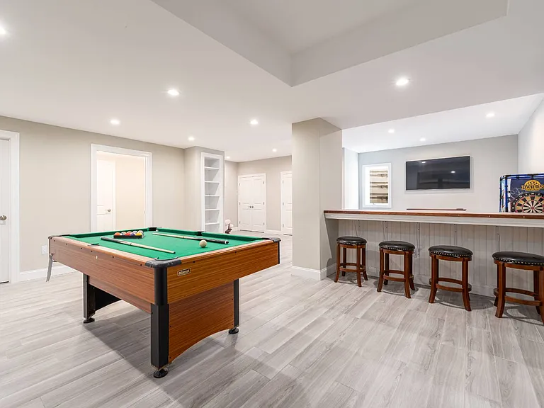 16125 Soundview Ave — Photo 24