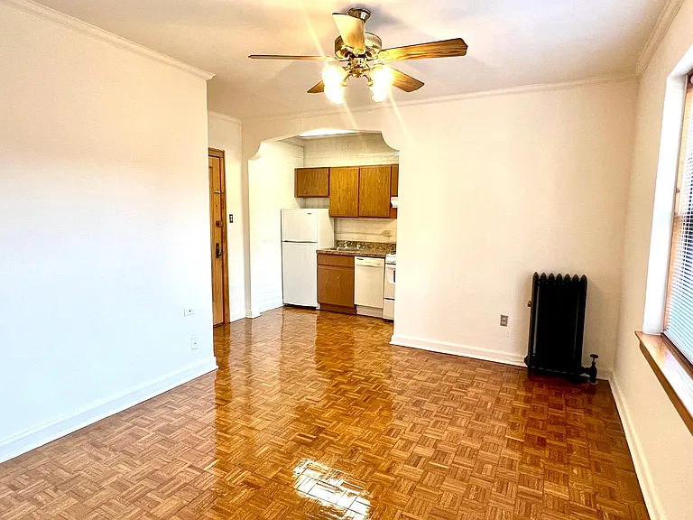 644 West Surf — Photo 18