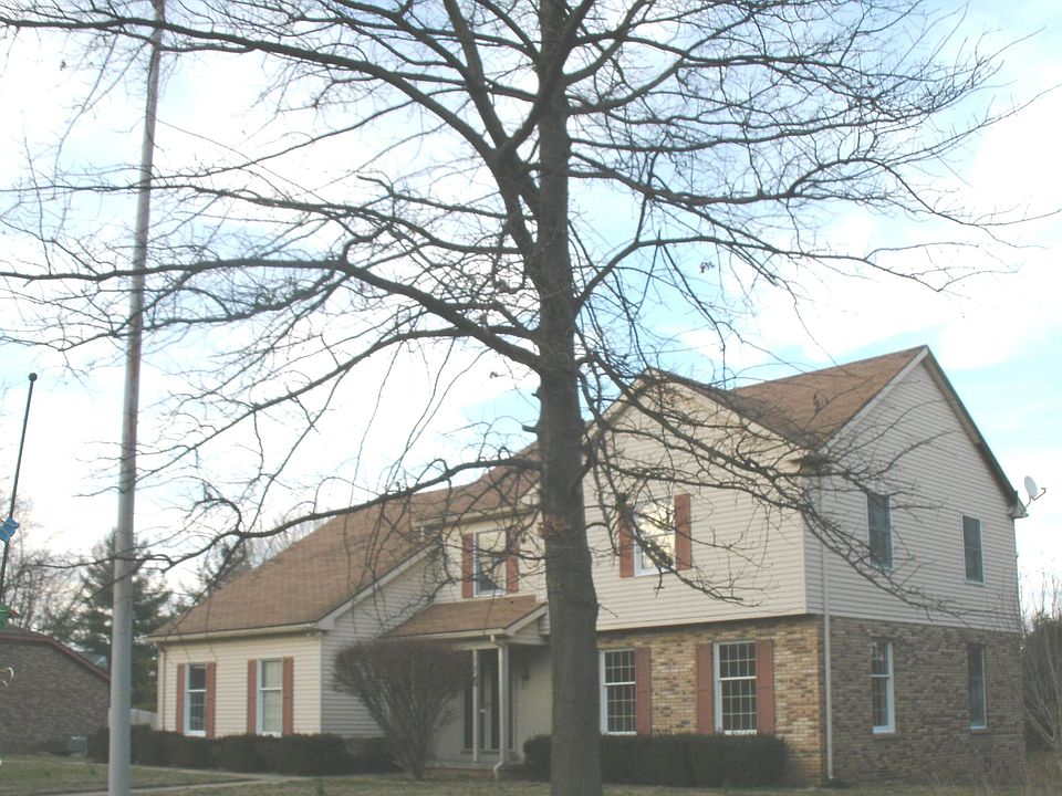 2nd image of 6100 E Oak St