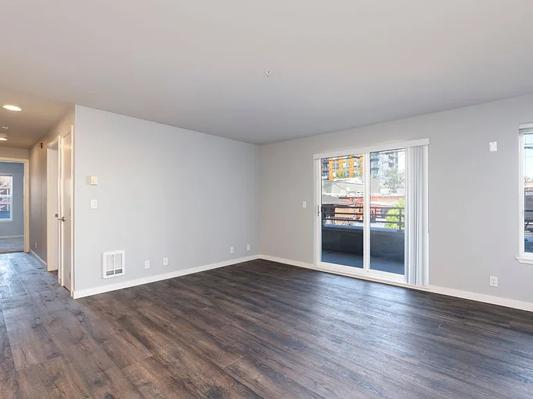 4524 44th Ave SW — Photo 24