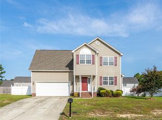 4418 Round Stone Ct, Hope Mills, NC 28348