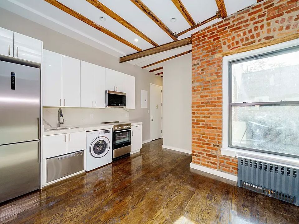 1st image of 280 E 10th St APT 28