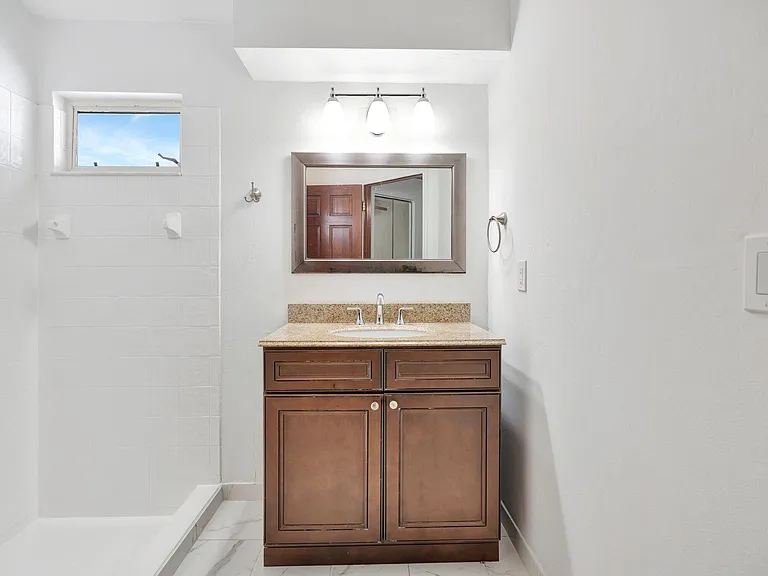 6149 Foster St — Photo 19