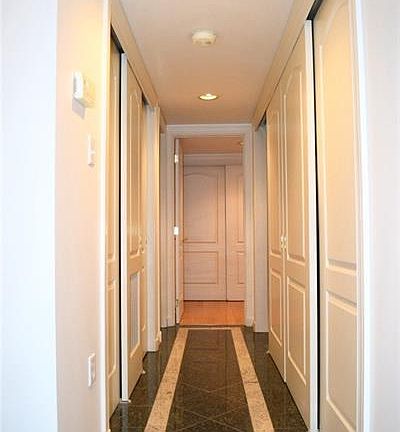 3rd image of 825 Morewood Ave APT F1