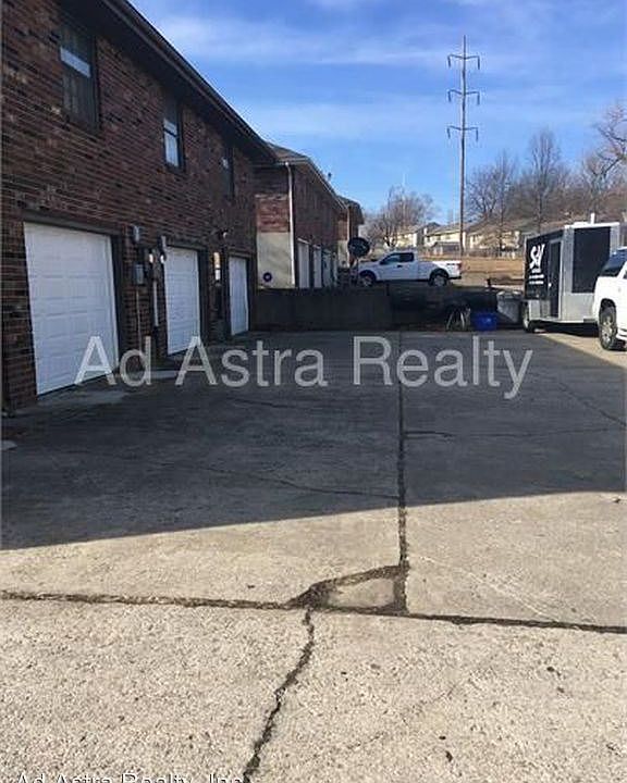 2nd image of 11800 E 60th St