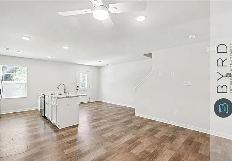 14655 Hancock Towns Dr — Photo 4