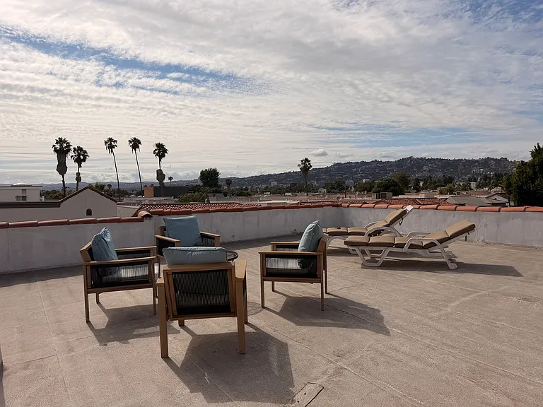 314 N Curson Ave #103 — Photo 15