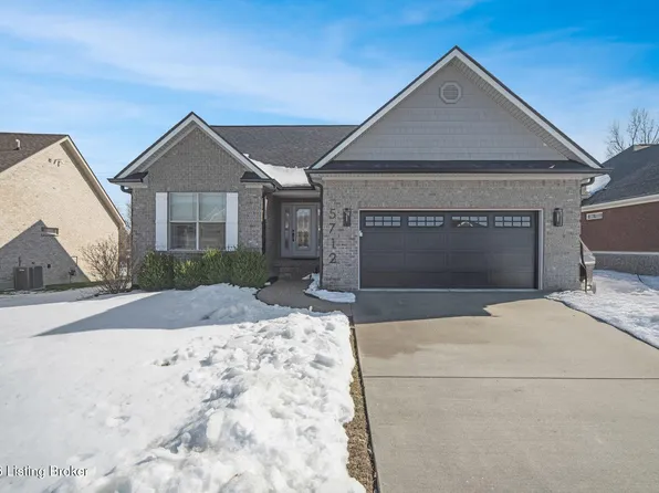 5712 Sugar Berry Ln, Jeffersonville, IN 47130