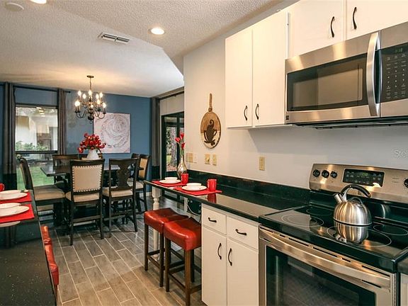 5th image of 4610 Oak Forest Dr E #29