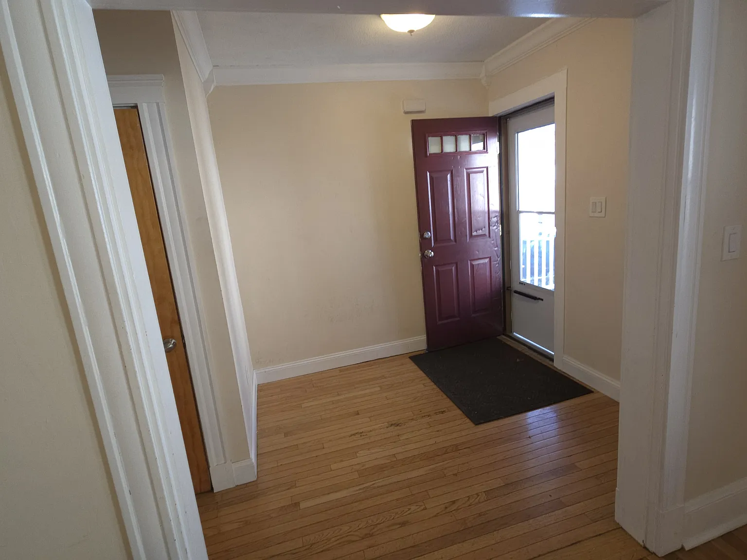 10-12 Alcott Park — Photo 1