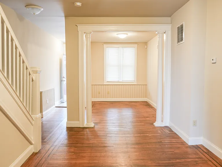 2813 W Mulberry St — Photo 4