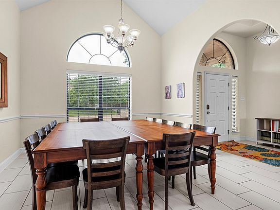 2nd image of 7241 Colwell Dr