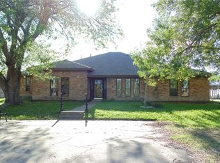 134 N Temple St, Lott, TX 76656