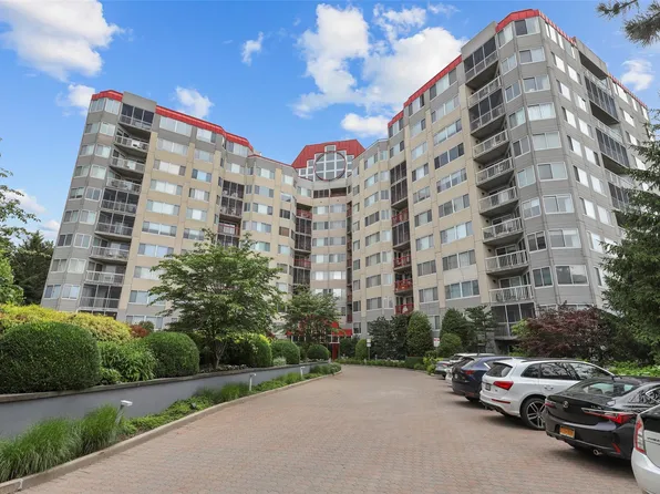10 Stewart Place #3HW, White Plains, NY 10603
