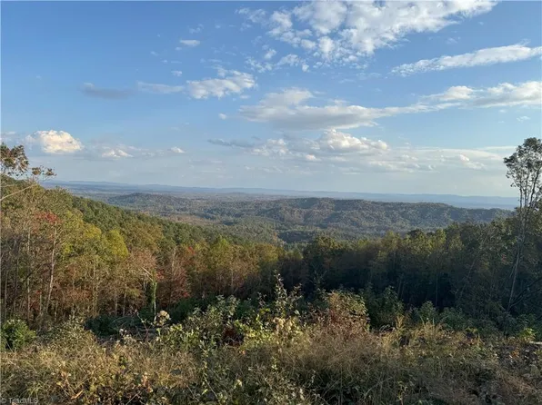 48 Cane Creek Church Rd, Mc Grady, NC 28649