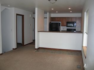 209 Swisher View Dr SW, Swisher, IA 52338