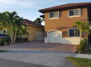 15375 SW 40th Ter, Miami, FL 33185