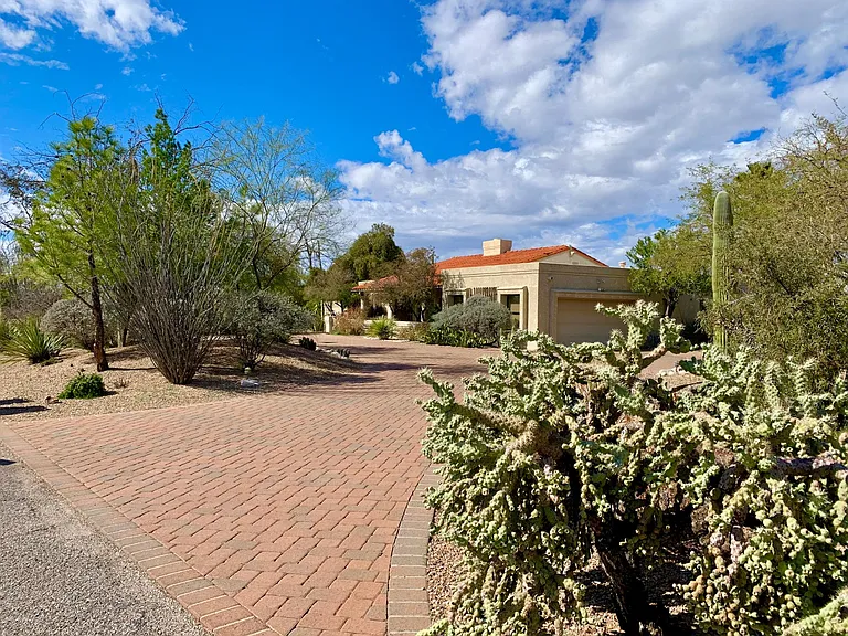 1781 E Rio De La Loma — Photo 10