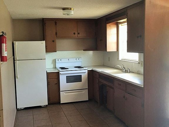4th image of 218 W Huber Ave #4