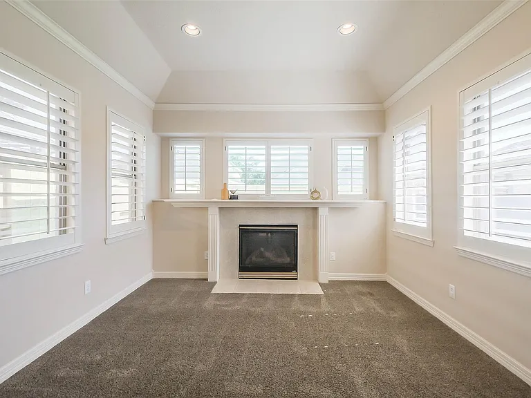 12411 Santiago Cove Ln — Photo 19