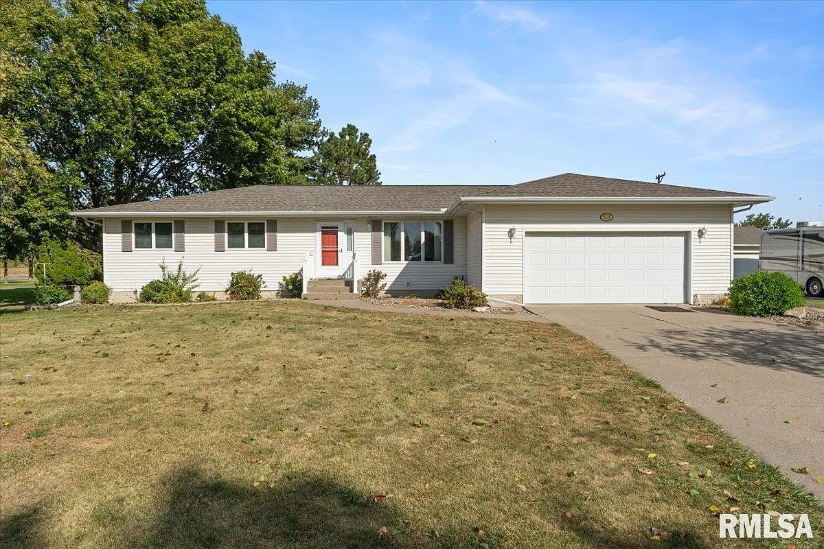 229 116th Ave photo 1
