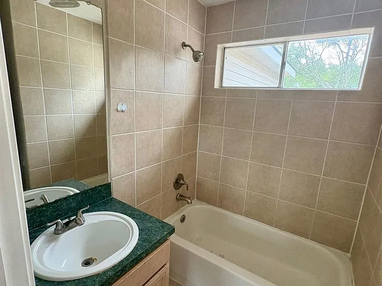 2117 Whittier Dr — Photo 16