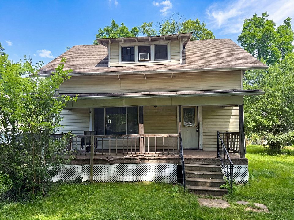 1st image of 2670 Fern Ave