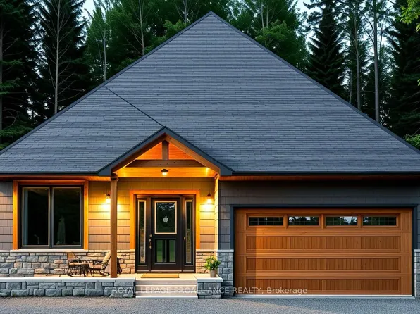 28 Deerview Dr, Quinte West, ON K8V 0L8