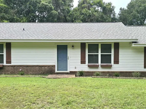 10101 Holsberry Rd, Pensacola, FL 32534