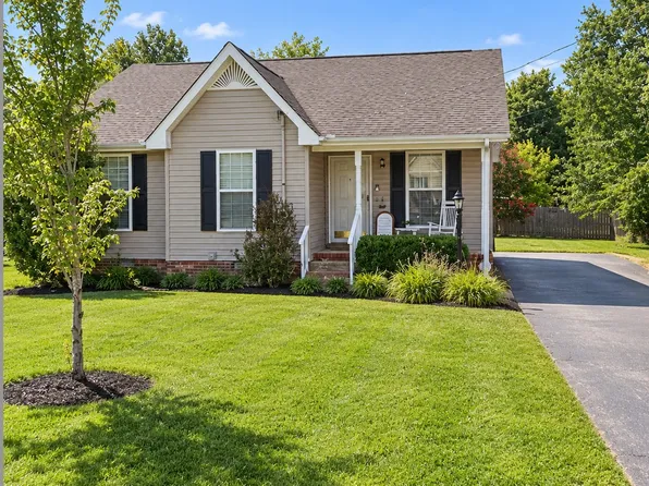 1316 Raden Dr, Lebanon, TN 37087