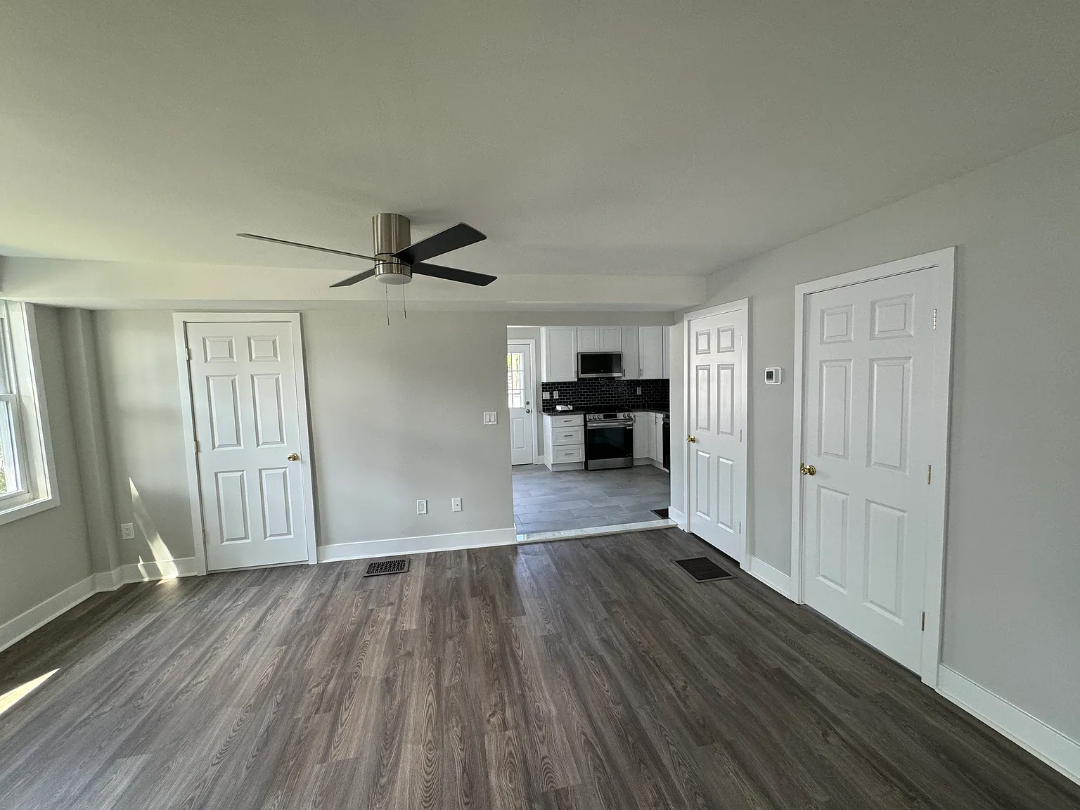 2 bed, 1500 sqft, $3,100 — Photo 4