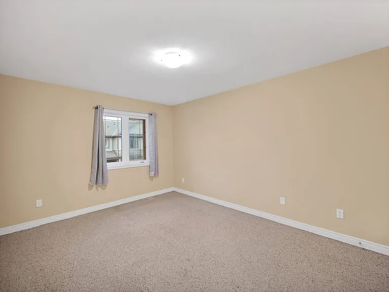 77 Diana Ave — Photo 18