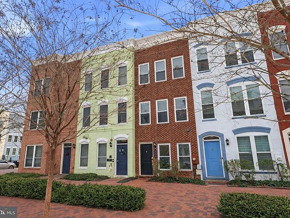 2nd image of 353 L St SE